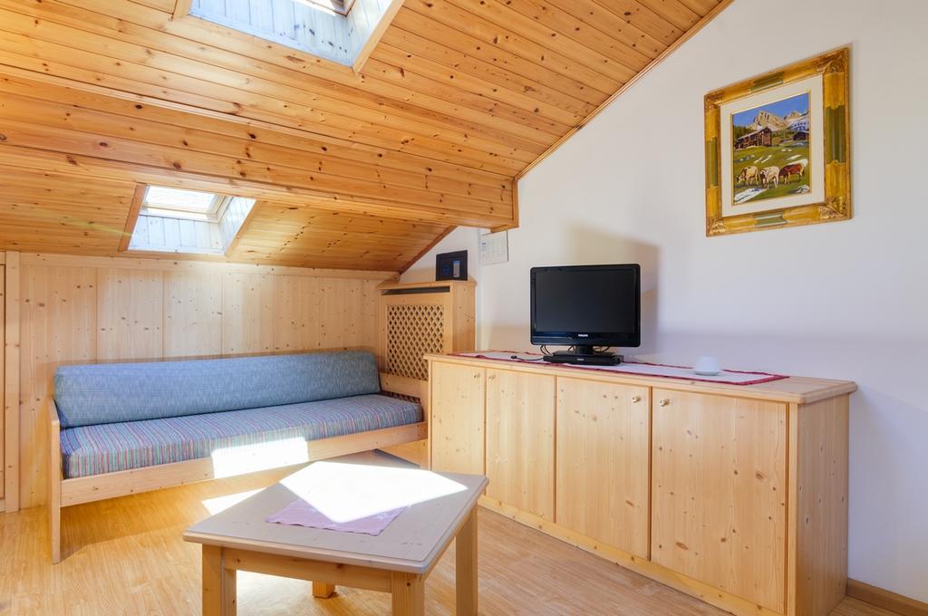 Appartamenti Cesa Maria Mountain Hospitality Canazei Exterior foto