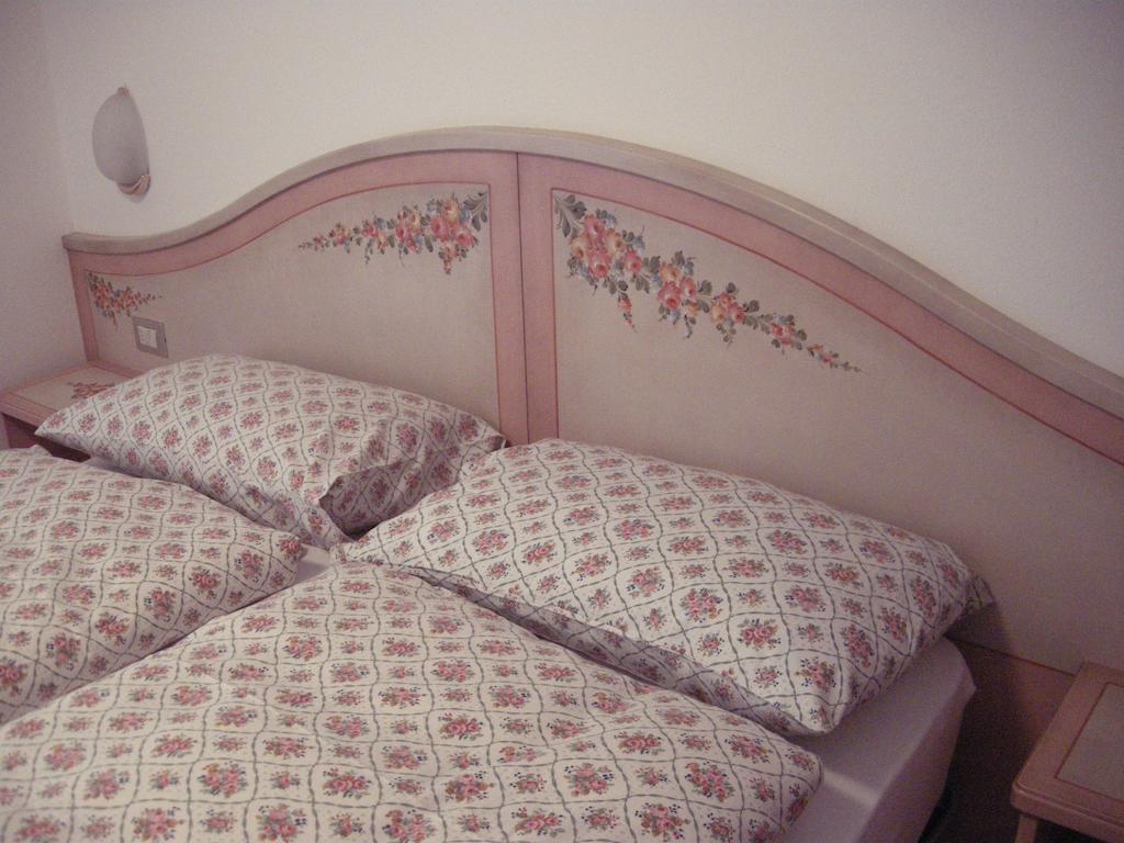 Appartamenti Cesa Maria Mountain Hospitality Canazei Zimmer foto